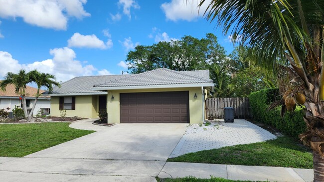 property at 21324 Chinaberry Dr