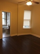 4838 N Troy St, Unit G in Chicago, IL - Building Photo - Building Photo