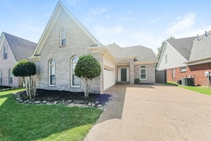 6423 Cheyenne Dr in Olive Branch, MS - Building Photo