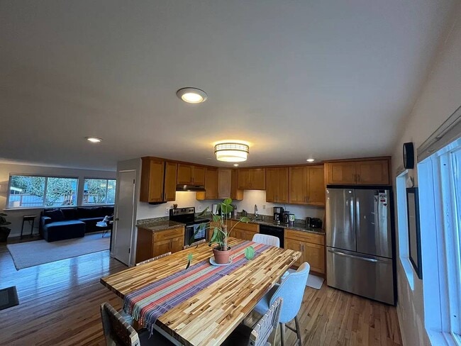 property at 9220 11th Ave SW