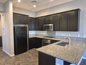 3700 Catalan Sea Ave in Sacramento, CA - Building Photo - Building Photo
