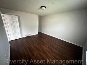 2504 Labonte Dr in Memphis, TN - Building Photo - Building Photo