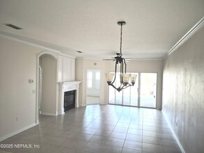 1557 Calming Water Dr in Orange Park, FL - Building Photo - Building Photo