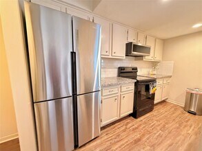 9517 Clanton St in Houston, TX - Building Photo - Building Photo