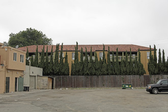 Sunrise Apartments in San Leandro, CA - Building Photo - Building Photo