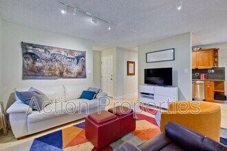505 Cypress Point Dr in Mountain View, CA - Building Photo - Building Photo