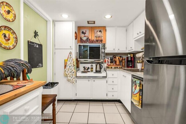 property at 3000 S Course Dr