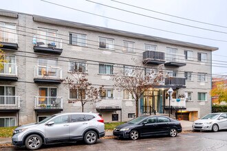 7485 De Chester Av in Montréal, QC - Building Photo - Building Photo