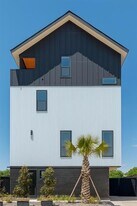 4519 San Jacinto St in Dallas, TX - Building Photo
