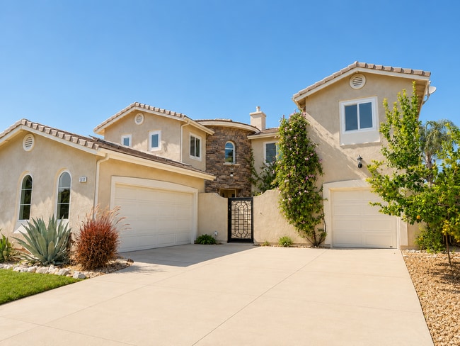 property at 31880 Corte San Pablo