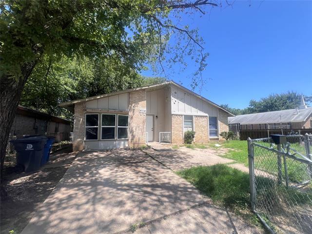 4114 Ladale Dr in Dallas, TX - Building Photo