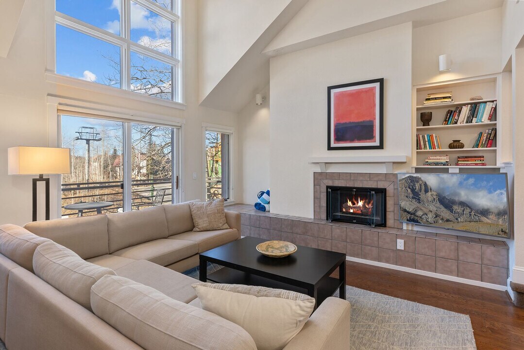 113 Lost Creek Ln in Mountain Village, CO - Foto de edificio