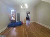 464 E Cosgrove St photo'