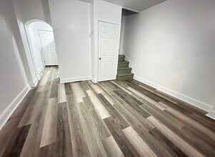 2663 Webb St in Philadelphia, PA - Foto de edificio - Building Photo