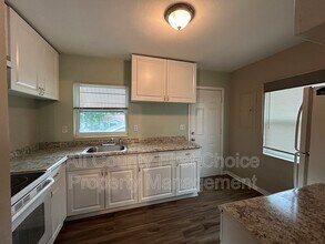 938 11th St N in St. Petersburg, FL - Building Photo - Building Photo