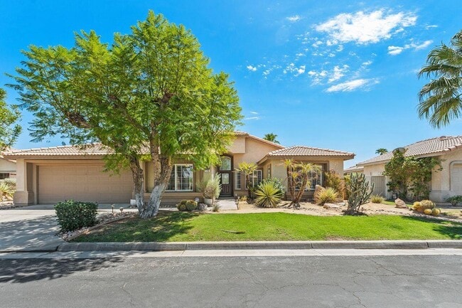 170 Vía Tramonto in Palm Desert, CA - Building Photo - Building Photo