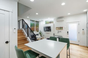 71D W Dravus St in Seattle, WA - Building Photo