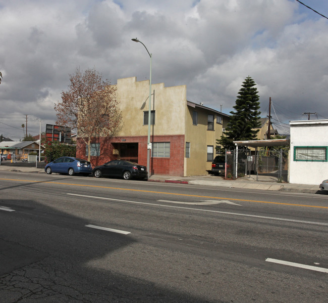 4415 Santa Monica Blvd in Los Angeles, CA - Foto de edificio - Building Photo