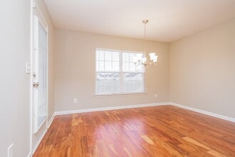 406 Birdstone Dr in Smyrna, TN - Foto de edificio - Building Photo