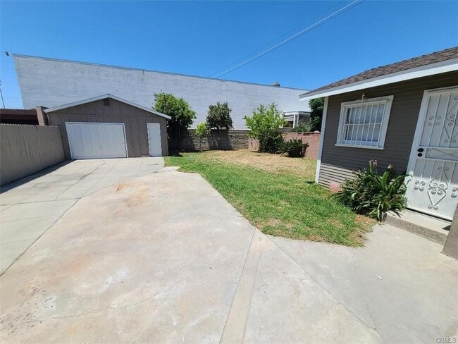 141 S Greenwood Ave in Montebello, CA - Building Photo - Building Photo