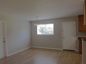 1211 Mulberry Dr in Marble Falls, TX - Building Photo - Building Photo