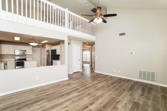 2334 Needham Dr in Valrico, FL - Building Photo - Building Photo