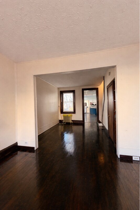 1042 Butler St in Easton, PA - Building Photo - Building Photo