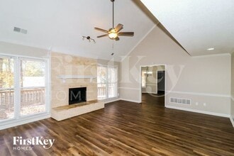 3857 Oak Forest Dr in Memphis, TN - Building Photo - Building Photo