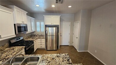 3867 Paint Ct in Las Vegas, NV - Building Photo - Building Photo