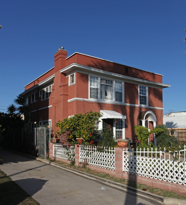 1925-2003 1/2 4th Ave. in Los Angeles, CA - Foto de edificio - Building Photo