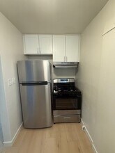 1730 E. 7th St. #17 in Long Beach, CA - Building Photo - Building Photo