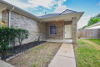 6627 Stonecross Creek Ln in Katy, TX - Building Photo - Building Photo