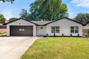 9056 Berkshire Dr in Frisco, TX - Building Photo