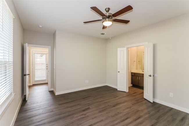 property at 2315 Foster Hl Rd