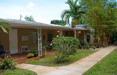 624 NE 7 Ave in Fort Lauderdale, FL - Building Photo