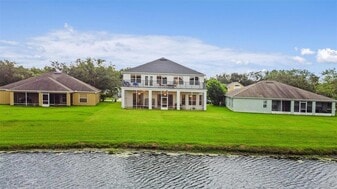 1976 The Oaks Blvd in Kissimmee, FL - Building Photo