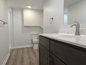 613 Benjamin Ct in State College, PA - Building Photo - Building Photo