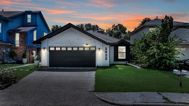2422 Libra Dr in Garland, TX - Building Photo