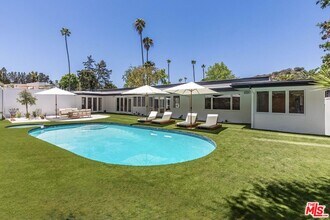 502 Evelyn Pl in Beverly Hills, CA - Building Photo - Building Photo