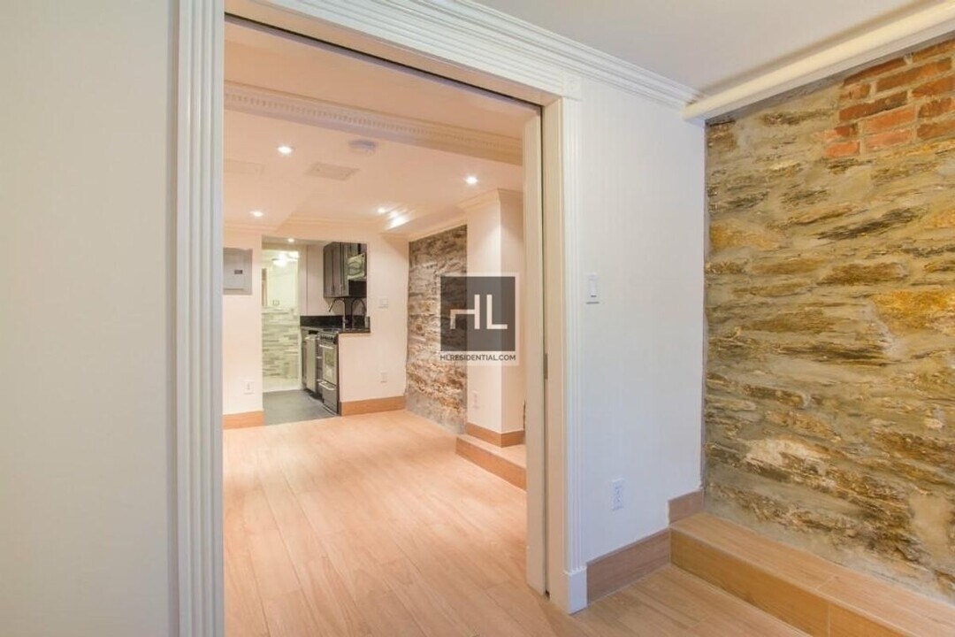 W 53RD ST. in New York, NY - Building Photo