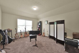 241 Lake Estates Dr in Montgomery, TX - Building Photo - Building Photo