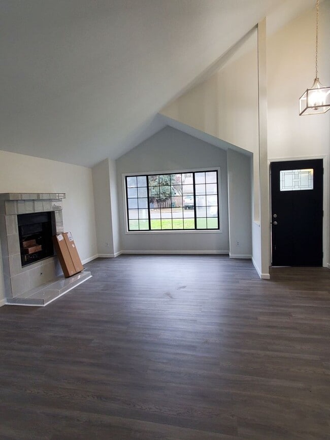 1524 SW 209th Ave in Beaverton, OR - Building Photo - Building Photo