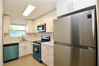 9915 Sandalfoot Blvd in Boca Raton, FL - Building Photo - Building Photo