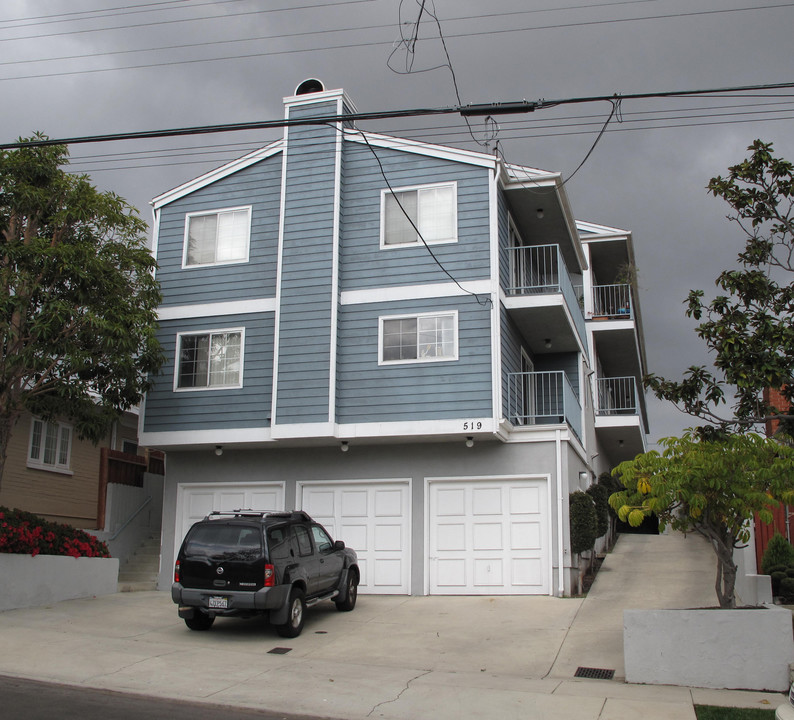 519 E Walnut Ave in El Segundo, CA - Building Photo