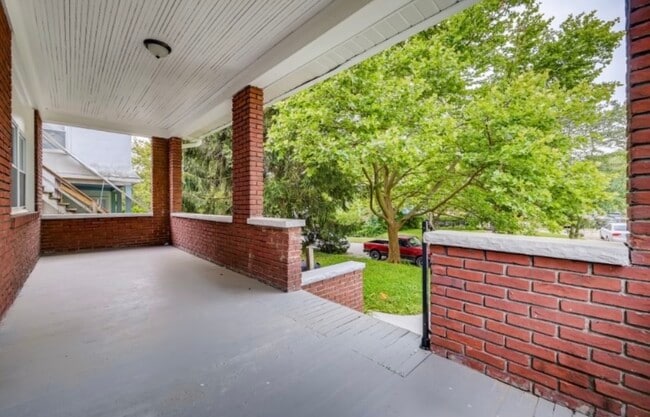 2814 Montebello Ter, Unit Apt A in Baltimore, MD - Foto de edificio - Building Photo