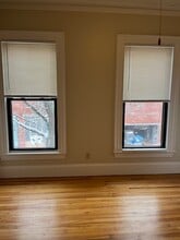 760 Congress St, Unit 3 in Portland, ME - Foto de edificio - Building Photo