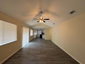 2524 Chaparral Trail in Austin, TX - Building Photo - Building Photo