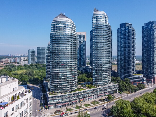 2230 Lakeshore Blvd W