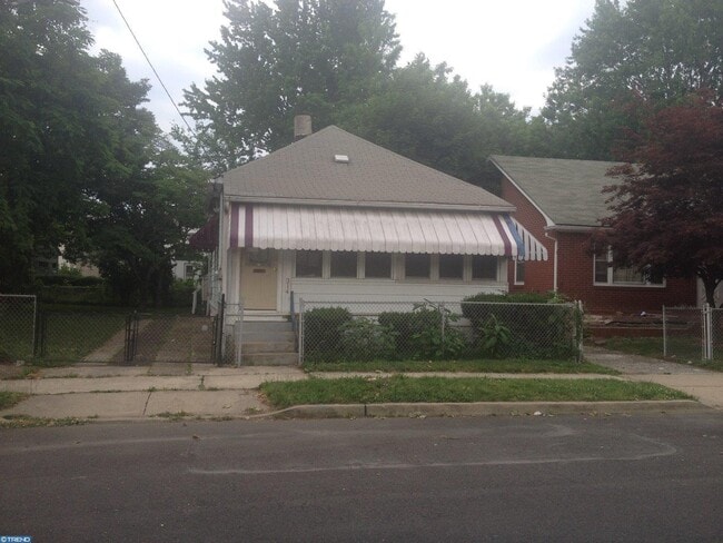 property at 314 Schiller Ave