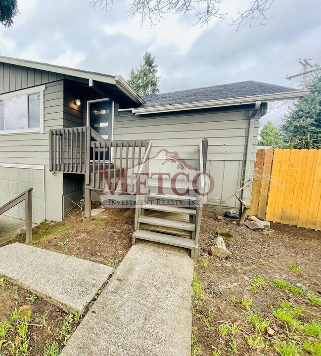 1700-1710 Linden Ave in Springfield, OR - Building Photo